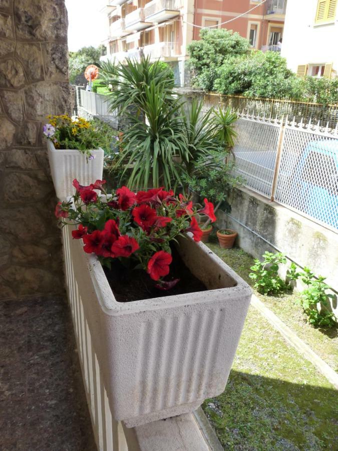 Apartamento Flamingo & Cactus By The Sea Levanto Exterior foto